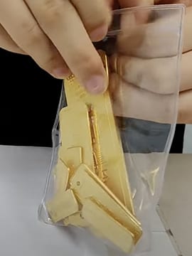 黄金回收交易瞬间